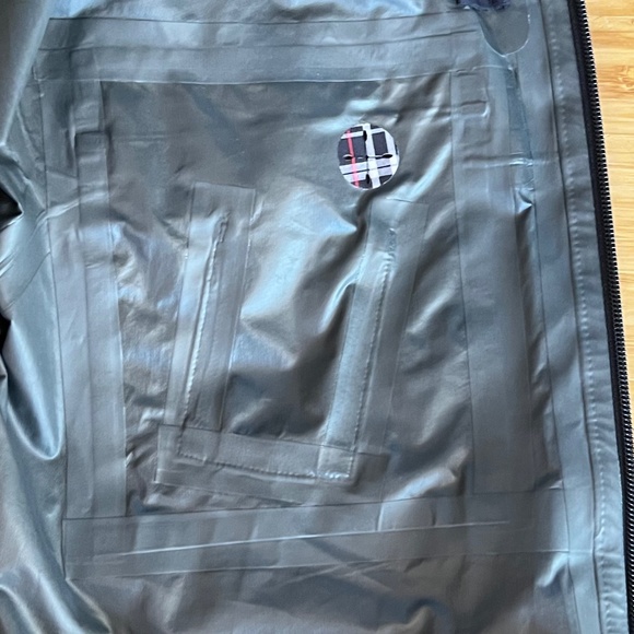 Nike ACG Gortex Full Zip Plaid Jacket. Like Brand New! - Picture 11 of 16